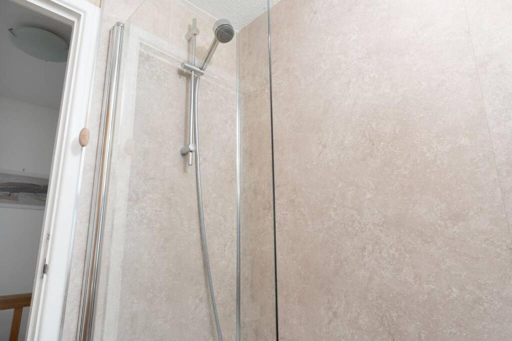 Charming 3 Bedroom Harbour Cottage With Parking 펜젠스 외부 사진