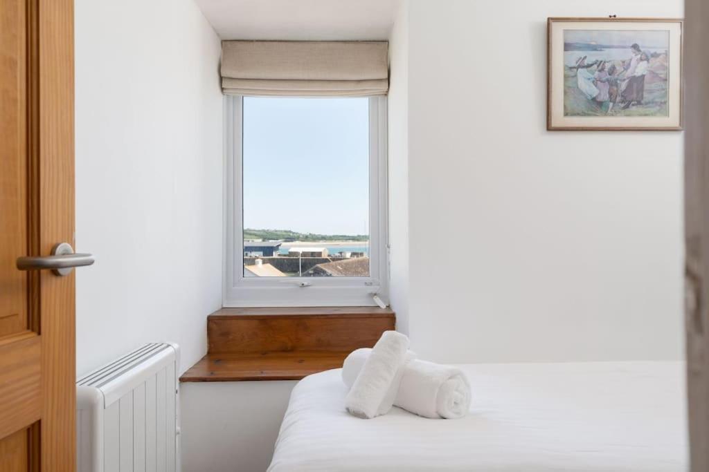 Charming 3 Bedroom Harbour Cottage With Parking 펜젠스 외부 사진