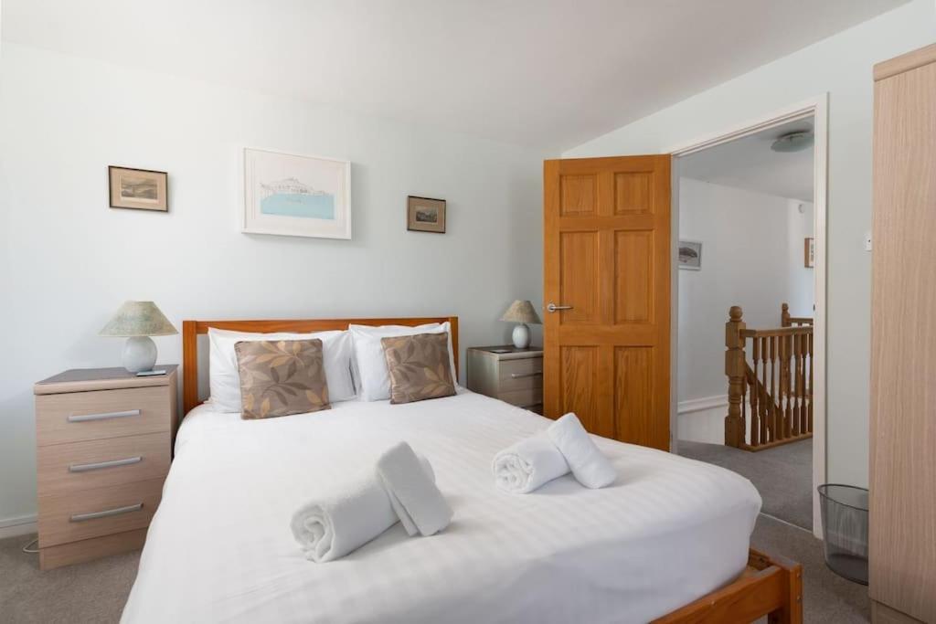 Charming 3 Bedroom Harbour Cottage With Parking 펜젠스 외부 사진
