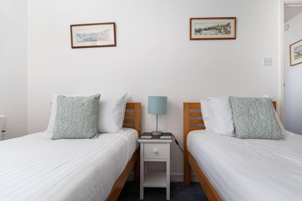 Charming 3 Bedroom Harbour Cottage With Parking 펜젠스 외부 사진